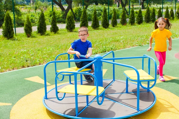 Die letzten Kinder im Kindergarten — Stockfoto