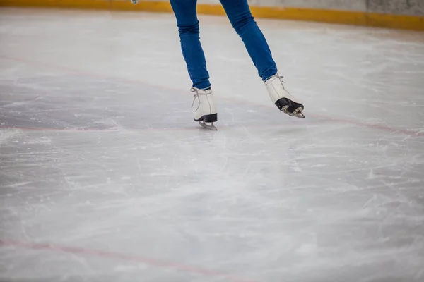 Skates on the rink, texture of ice — Stock Photo, Image