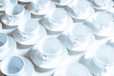 Boş kahve fincanlarından yapılan basit desen