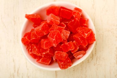 Kuru papaya yığın ahşap arka plan üzerinde