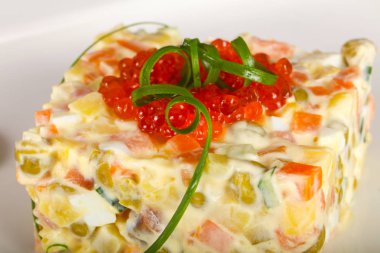 Cavair Rus salatası