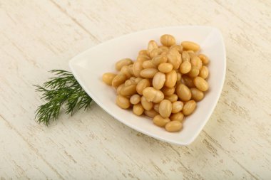 Beyaz börülce dereotu Şubesi ile beyaz kase