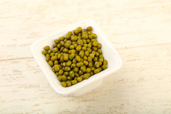 Frijoles Verdes Secos Amontonados Sobre Fondo Madera —  Fotos de Stock