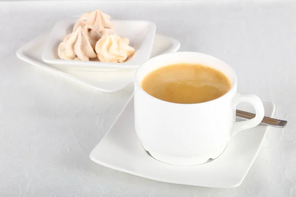 Americano Gorącej Kawy Biały Stół — Zdjęcie stockowe