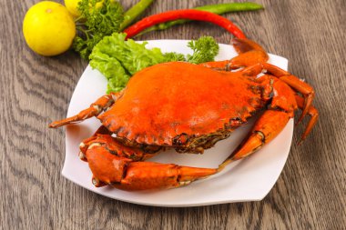 Haşlama yengeç taze ve sıcak - delicous meze