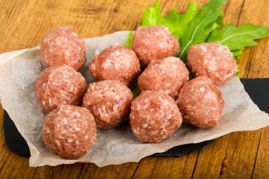 Çiğ köfte yemek pişirmek için