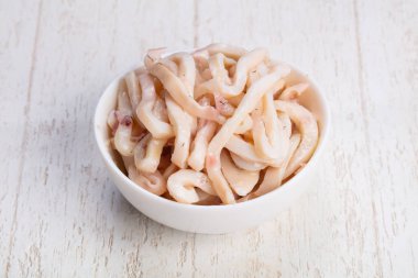 Mürekkep balığı eti lezzetli kase