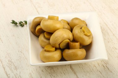 Marine petrol kase - yemek için hazır