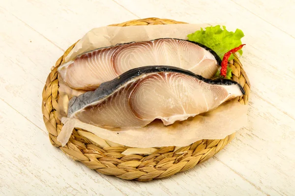 Ham sulu köpek balığı biftek ızgara için hazır