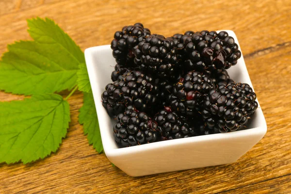 Blackberries White Bowl Leaf — Stock Photo, Image