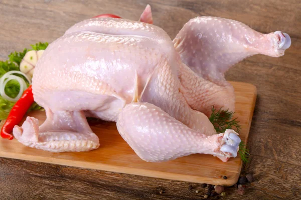 Tavuk Yemek Pişirmek Için — Stok fotoğraf