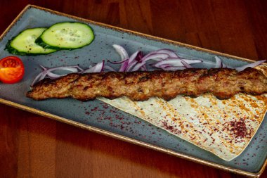 Kuzu eti beyaz ekmek kebabı