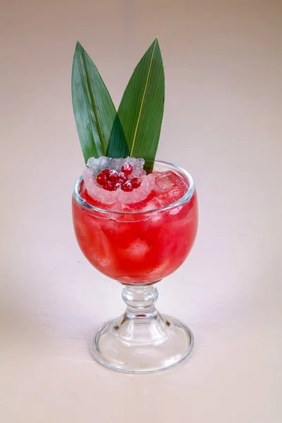 Sweet Och Kalla Jordgubbe Cocktail — Stockfoto