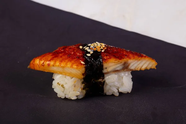 Sushi Anguila Fría Sobre Fondo Piedra — Foto de Stock