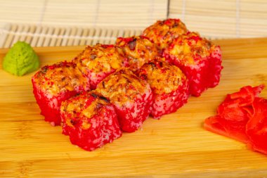 Suşi rulo pişmiş lezzetli sapporo