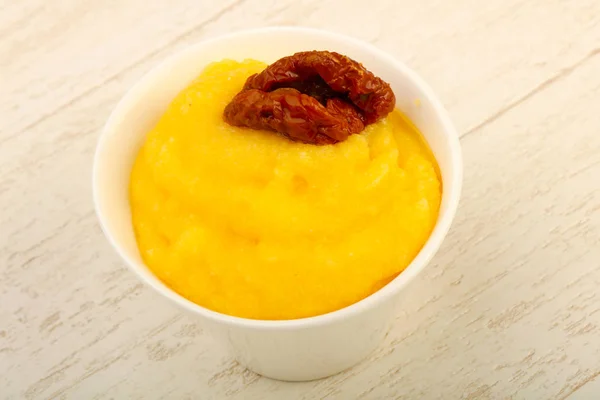 Polenta Suchym Pomidorem — Zdjęcie stockowe