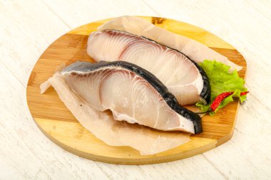 Ham sulu köpek balığı biftek ızgara için hazır