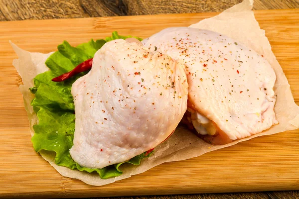 Raw Chicken Thigh Spices Ready Cooking — Stock Photo, Image