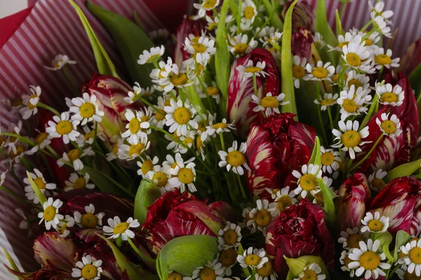 Romantik Strauß Mit Verschiedenen Blume — Stockfoto