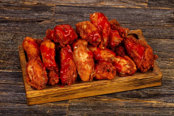 Lousiana sos Barbekü tavuk kanatları