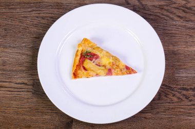 Lezzetli Pizza salam ve sosis