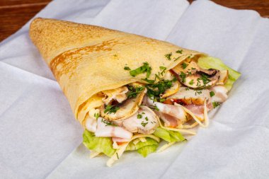 Tavuk jambon, gözleme ve mantar