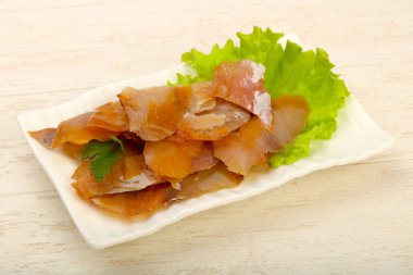 Füme yayın balığı fileto carpaccio