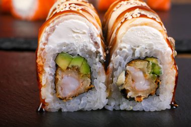 Tradittional Japonya yılan balığı rulo