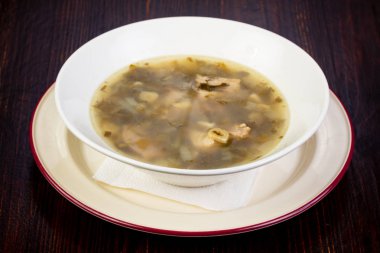 Et ile kuzukulağı yaz çorbası