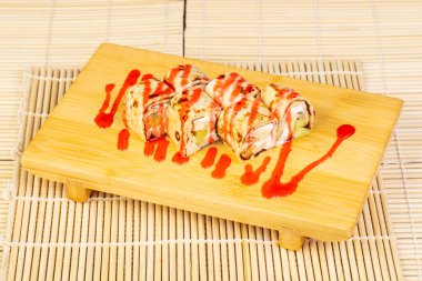 Reçel tatlı kremalı rulo