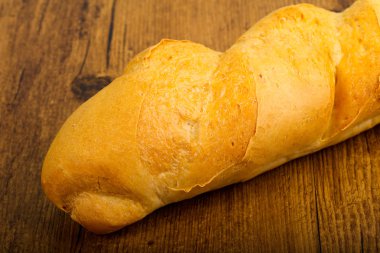 Baget ekmek ahşap arka plan üzerine