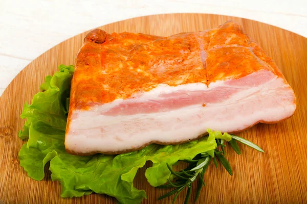Peitoral Porco Com Folhas Salada Alecrim — Fotografia de Stock