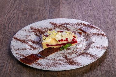 Hizmet çilek nane ile pasta