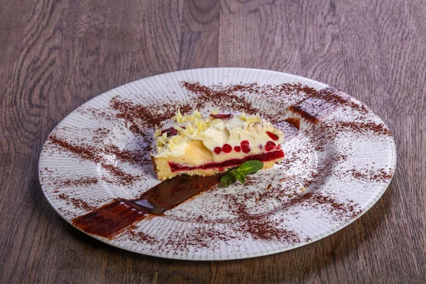 Hizmet çilek nane ile pasta