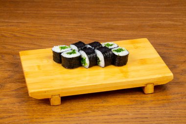 Lezzetli chuka sushi roll seti