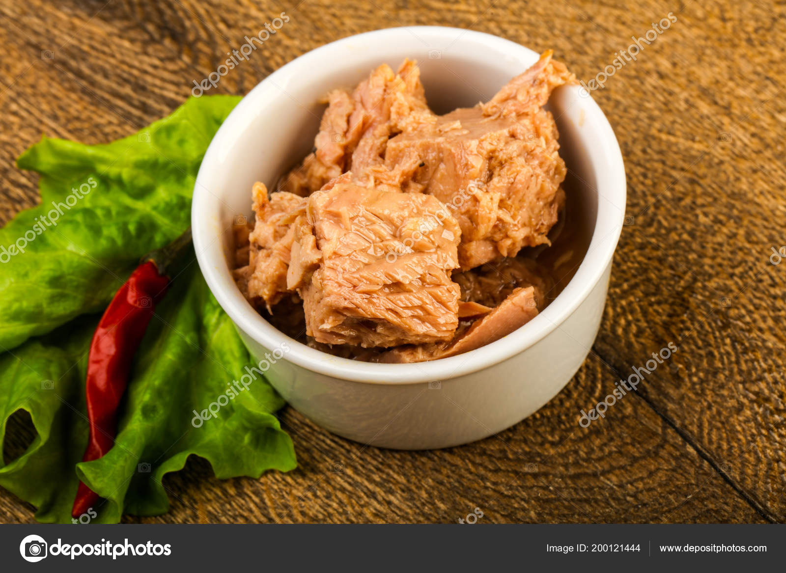 Canned Tuna Fish Bowl Ready Cooking Stock Photo by ©AndreySt 200121444