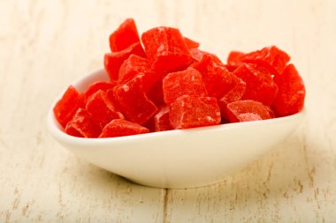 Kuru papaya yığın ahşap arka plan üzerinde