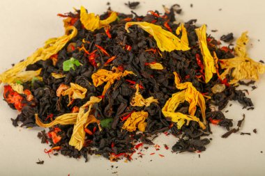 Aroma çay yığın meyve, meyveler ve otlar ile