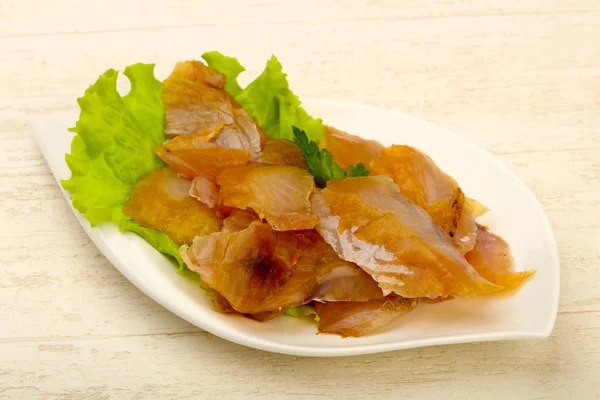 Füme yayın balığı fileto carpaccio