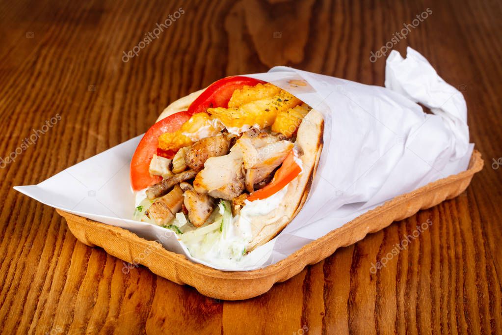 Gyros with chicken in the pita