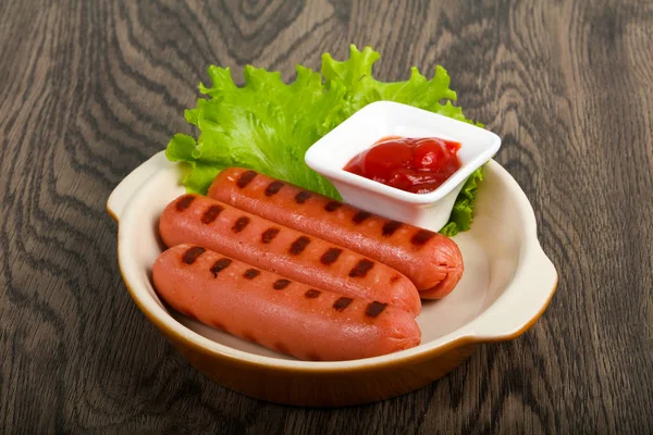 Embutidos Parrilla Con Ensalada Ketchup — Foto de Stock
