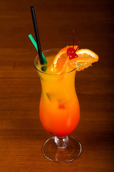 Tequila Sunrise Cocktail Met Sinaasappel — Stockfoto