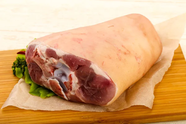 Ham yağ domuz diz yemek pişirmek için hazır