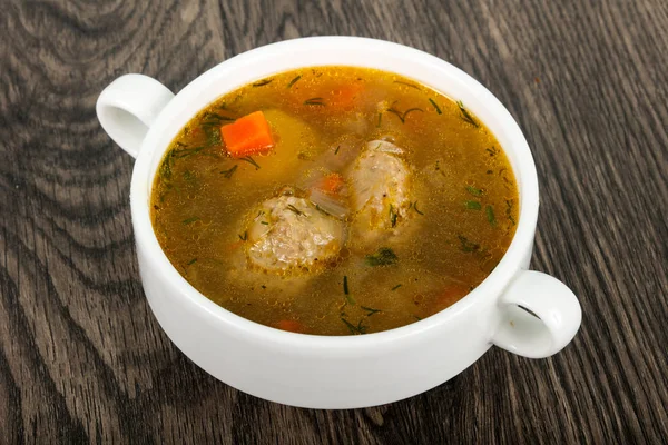 Köfte, patates ve havuç çorbası