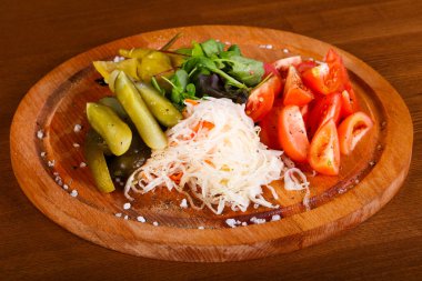 Turşu sebze salatalık ve lahana