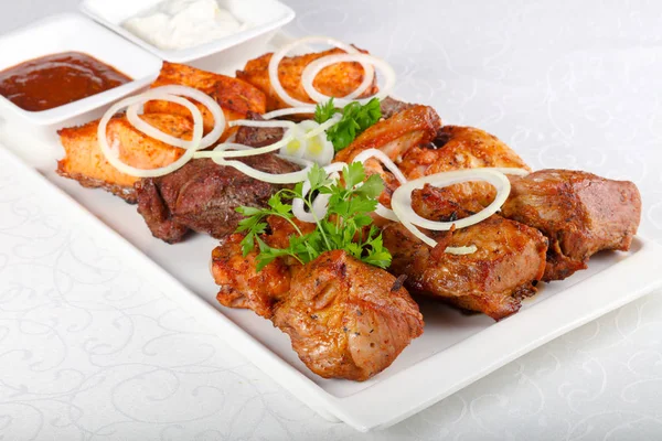 Barbekü mix - tavuk, domuz, sığır eti ve somon