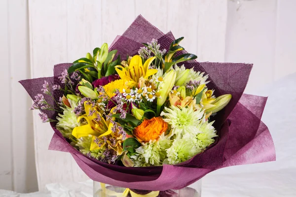 Buquê Romance Com Várias Flores — Fotografia de Stock