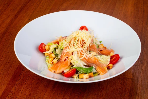 Domates ile lezzetli somon korkumu der ki