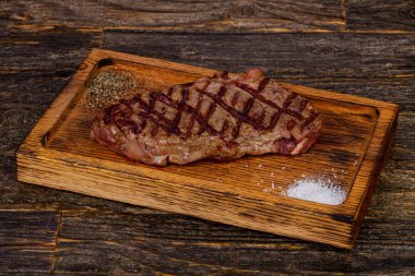 Izgara şerit Fileto Biftek tuz ve biber ile