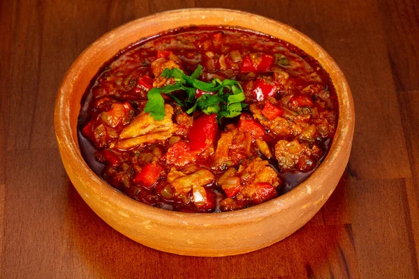 Otlar ile Gürcü geleneksel chahohbili